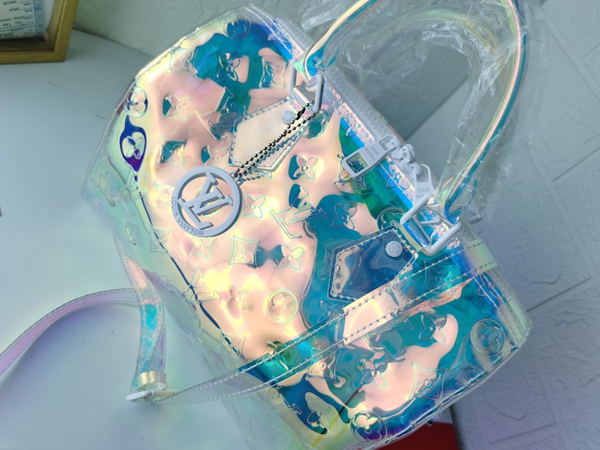 ルイヴィトンバッグ側面デザイン